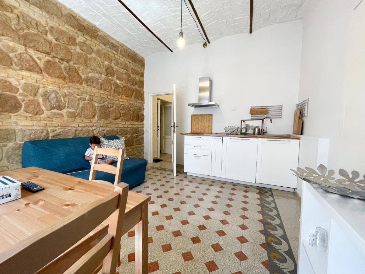 Cairoli Boutique Apartment Roma Ngoại thất bức ảnh